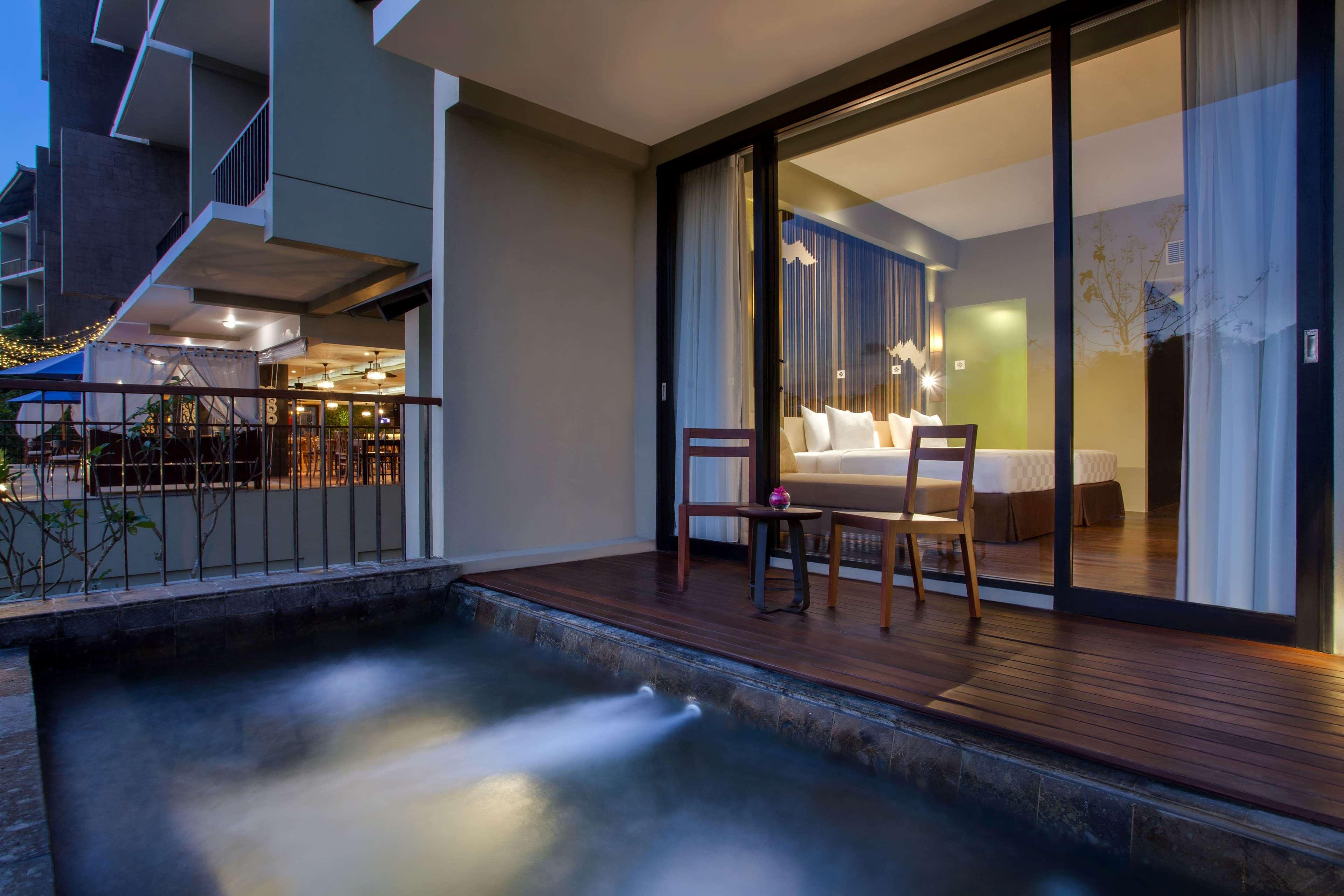 Uluwatu Wyndham Dreamland Resort Bali מראה חיצוני תמונה