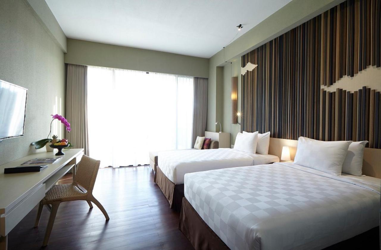 Uluwatu Wyndham Dreamland Resort Bali מראה חיצוני תמונה