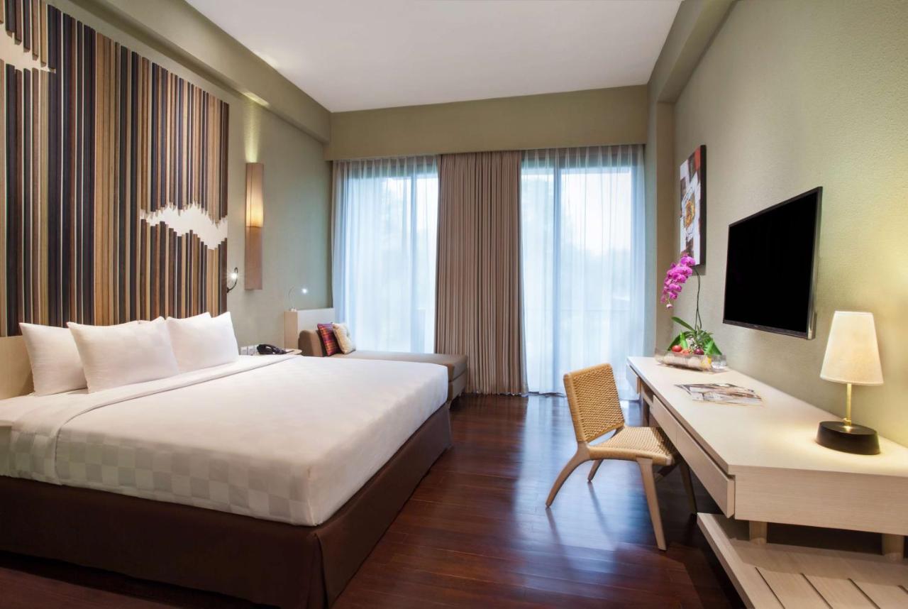 Uluwatu Wyndham Dreamland Resort Bali מראה חיצוני תמונה